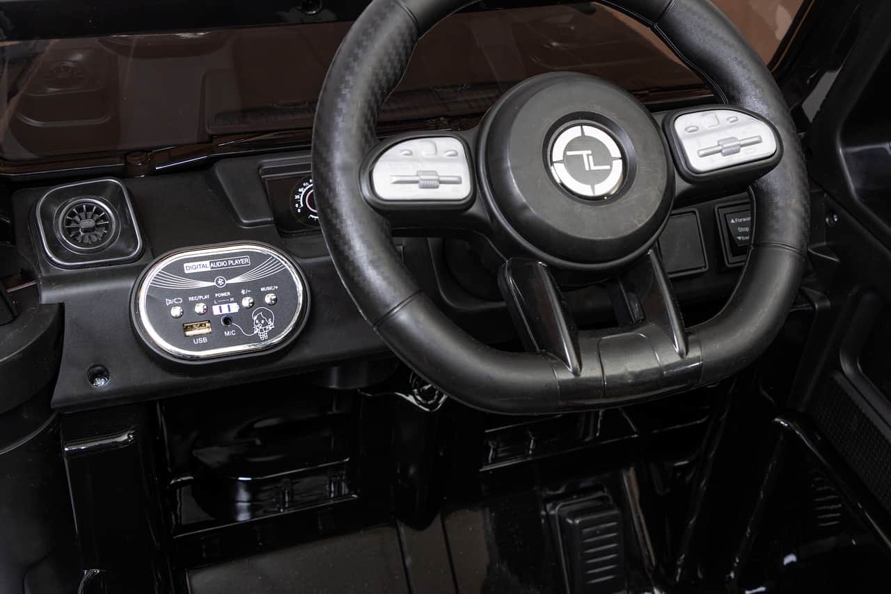 картинка Джип Mercedes Benz G63 (высокая дверь) Черный краска 