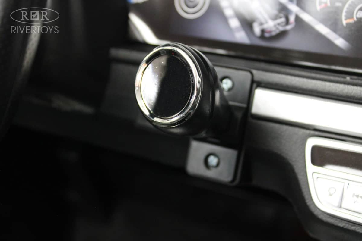 картинка Детский электромобиль Mercedes-AMG G63 4WD (S307) черный 