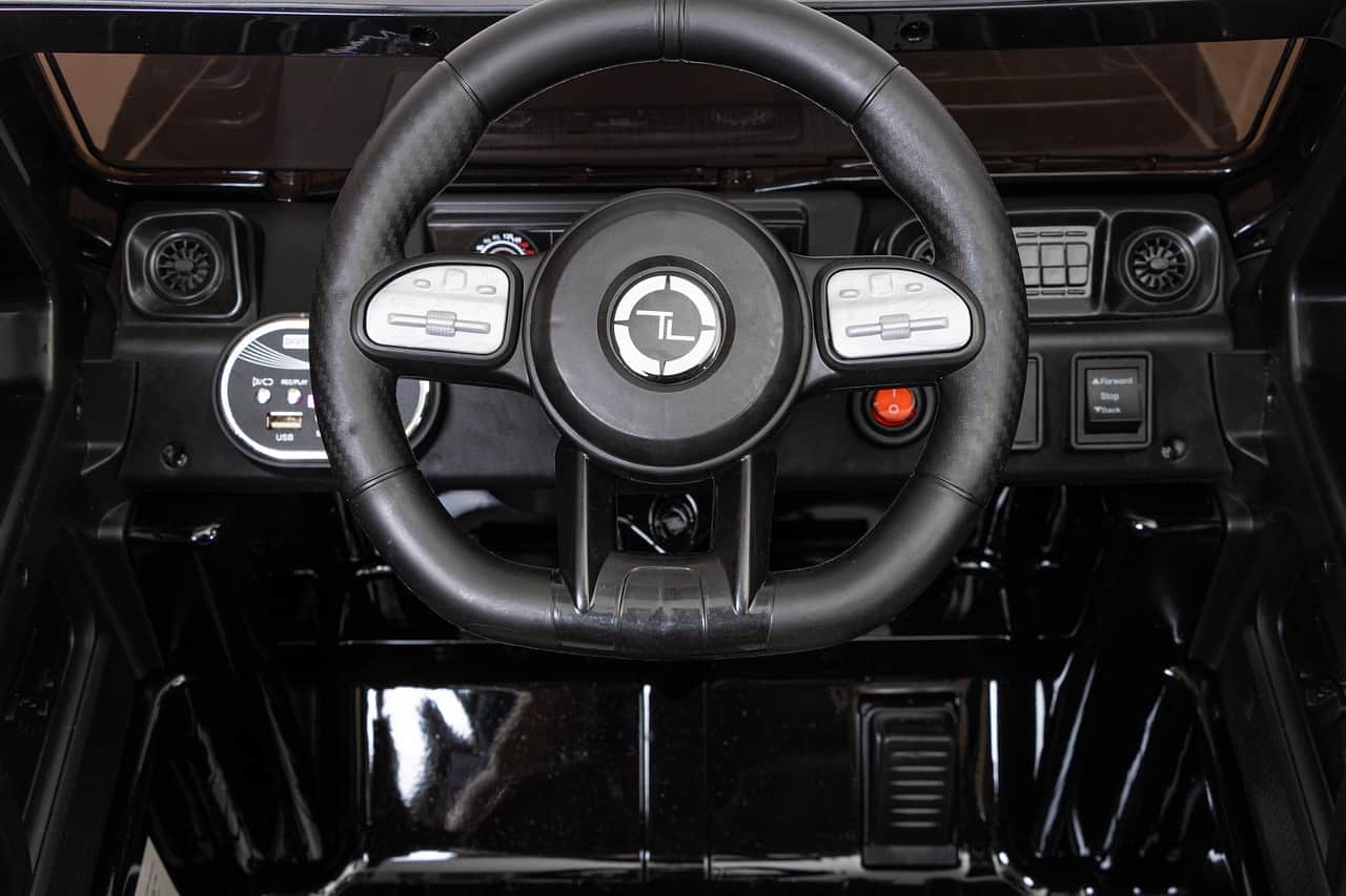 картинка Джип Mercedes Benz G63 (высокая дверь) Черный краска 