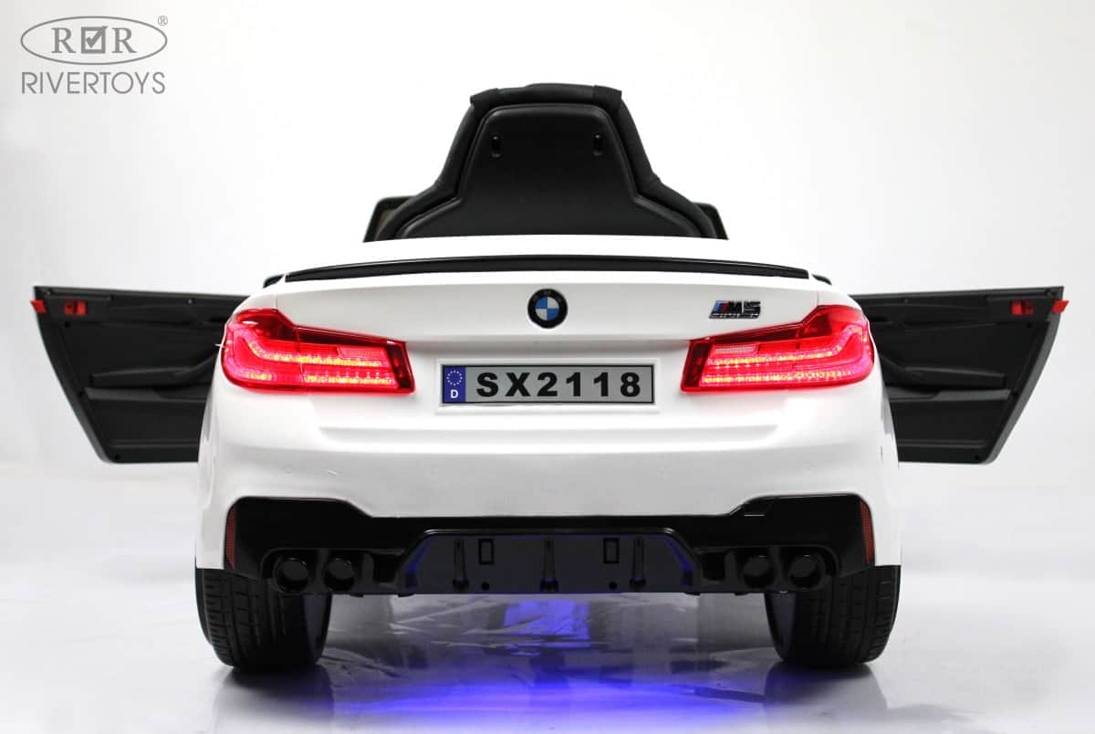 картинка Детский электромобиль BMW M5 Competition (A555MP) белый 
