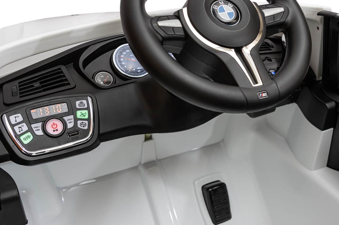 картинка Джип BMW X5M Белый 