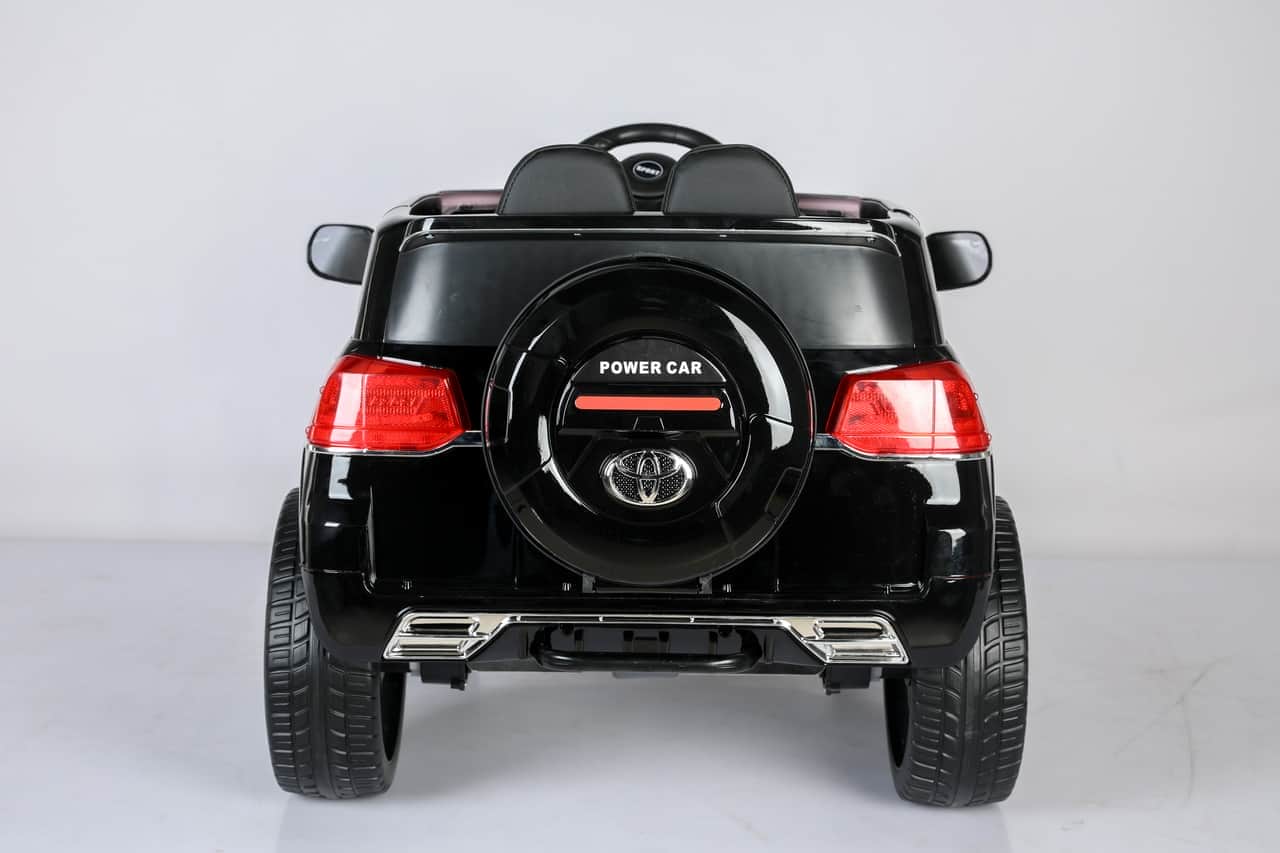 картинка Джип Toyota LC300 3818 Черный краска 