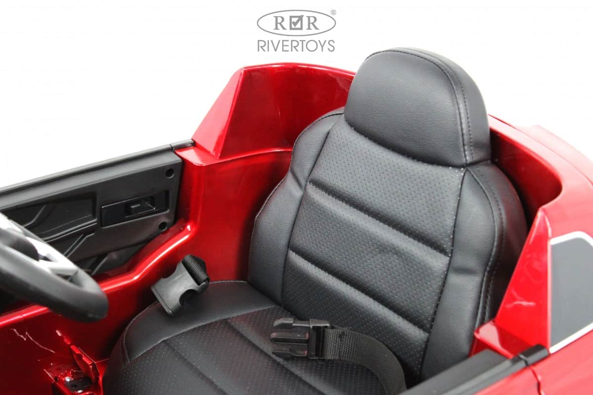 картинка Детский электромобиль AUDI Q7 (HL678) красный глянец 