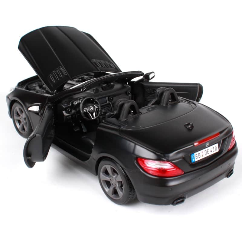 картинка Металлическая модель Maisto Mercedes-Benz SLK-Class 1:24 - 31900 