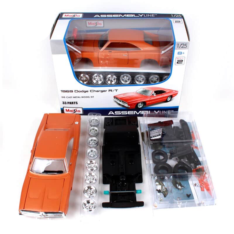 картинка Сборная металлическая модель Maisto 1969 Dodge Charger R/T 1:24 - 39900 
