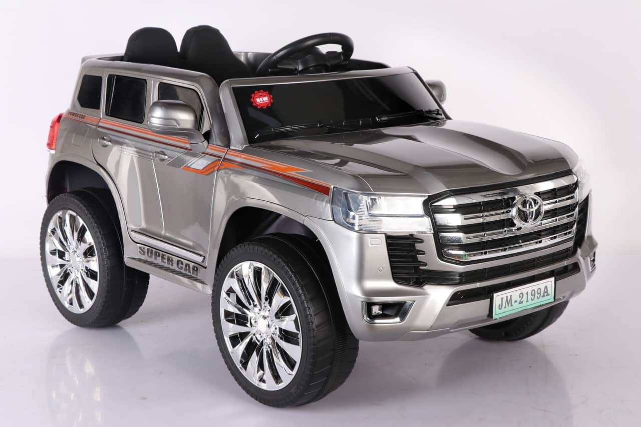 картинка Джип Toyota LC300 3818 Серебро краска 