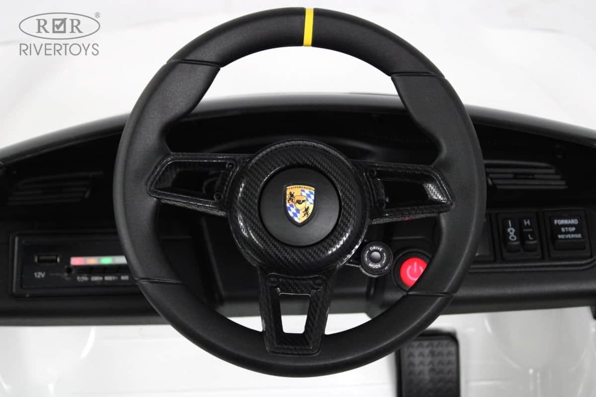 картинка Детский электромобиль Porsche 911 RUF (A444AA) белый 