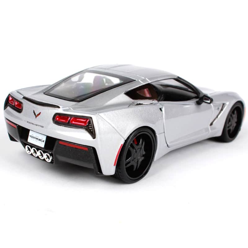 картинка Металлическая модель Maisto Chevrolet Corvette Stingray 2014 1:24 - 31021 