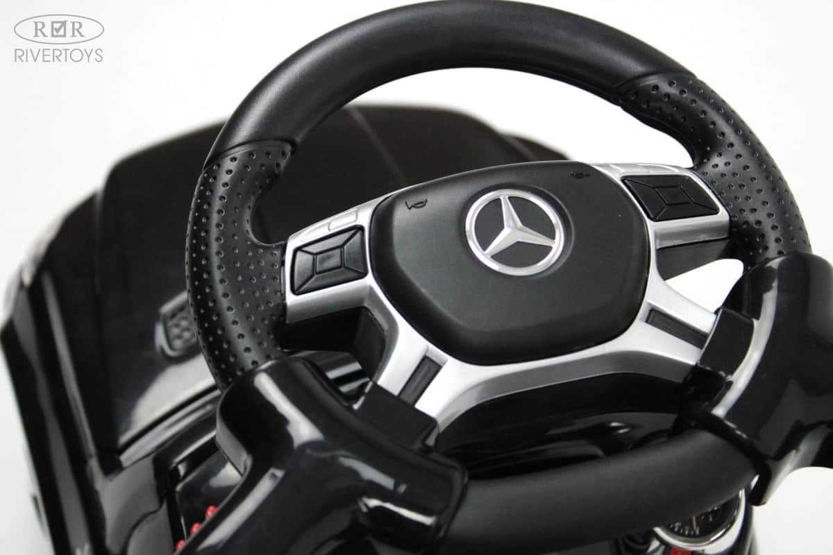 картинка Детский толокар Mercedes-Benz GL63 (A888AA-H) черный 