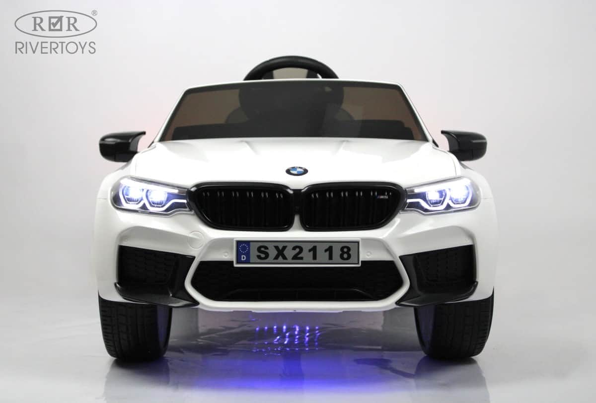 картинка Детский электромобиль BMW M5 Competition (A555MP) белый 