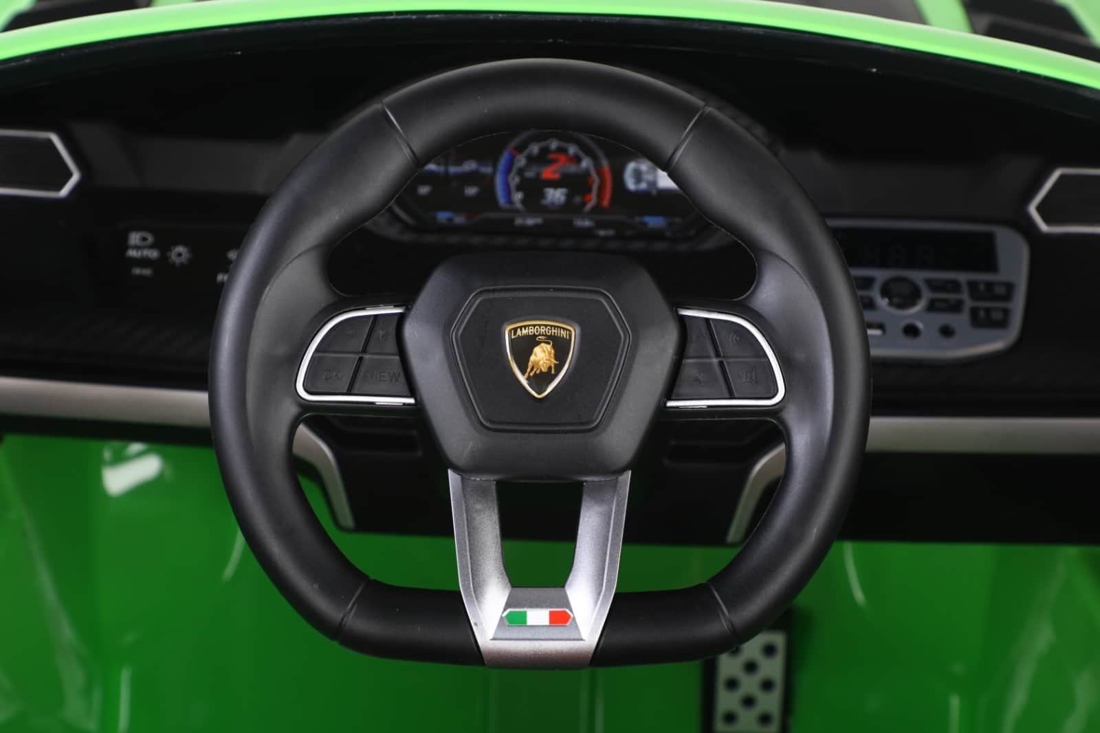картинка Детский электромобиль Lamborghini Urus ST-X 4WD (12V, EVA, полный привод) - SMT-666-GREEN 