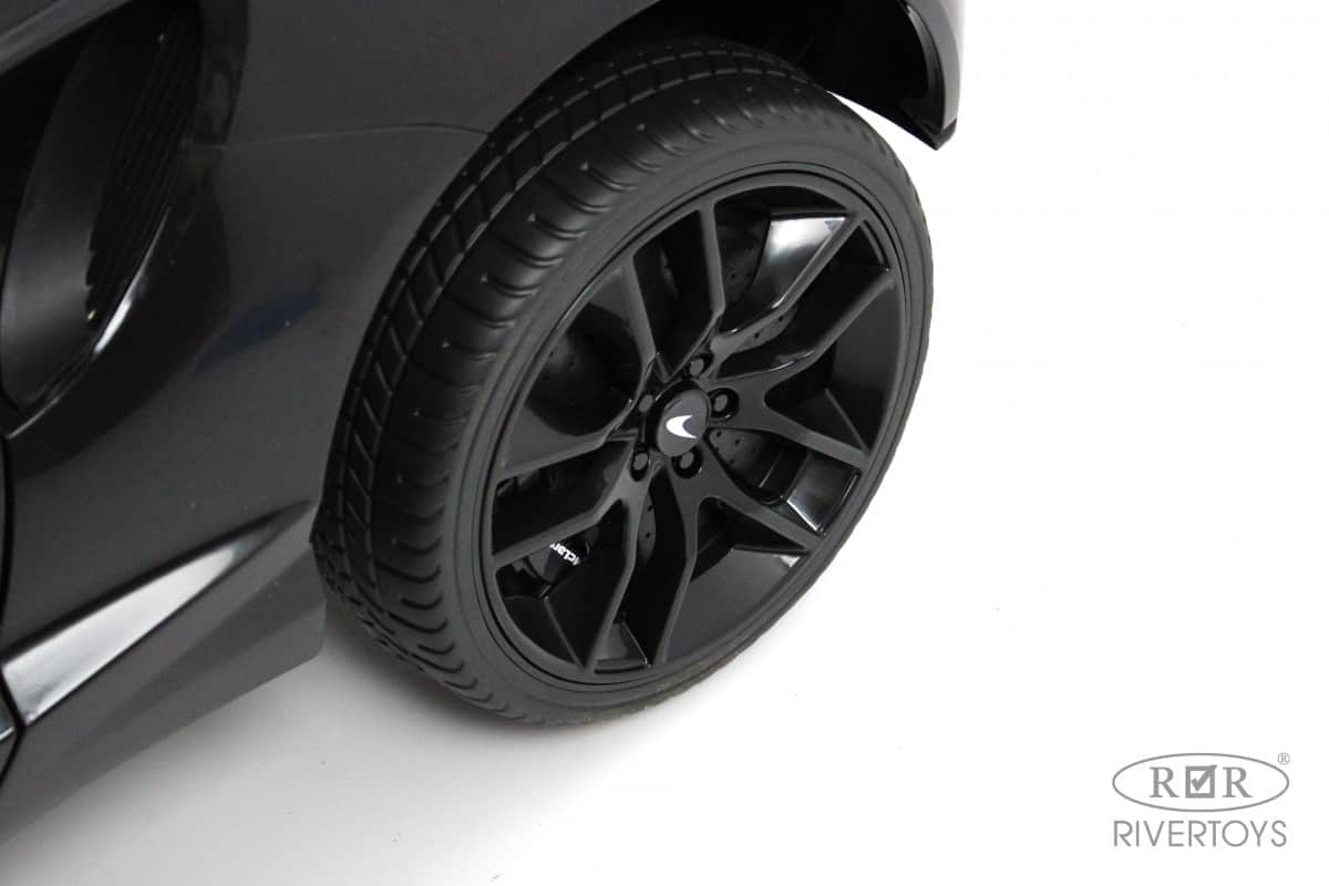 картинка Детский электромобиль McLaren Artura (P888BP) черный 