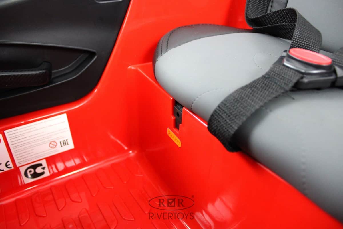 картинка Детский электромобиль McLaren Artura (P888BP) красный 