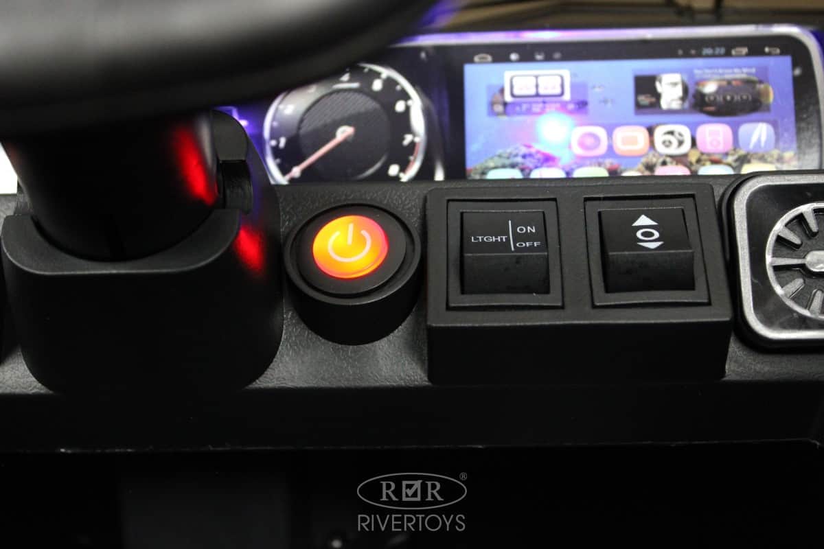 картинка Детский электромобиль Mercedes-Benz G63 4WD (K999KK) черный глянец 
