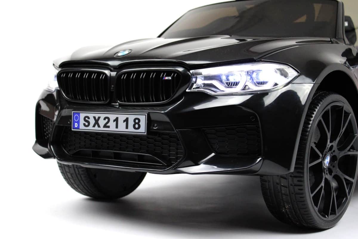 картинка Детский электромобиль BMW M5 Competition (A555MP) черный 