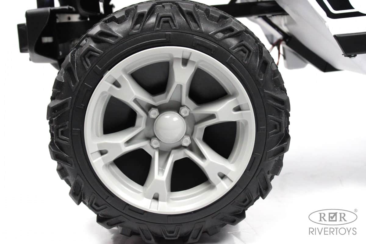 картинка Детский электромобиль T222TT 4WD белый 