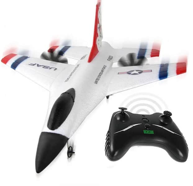картинка Радиоуправляемый самолет для начинающих F16 FIGHTER 2.4G - FX823 