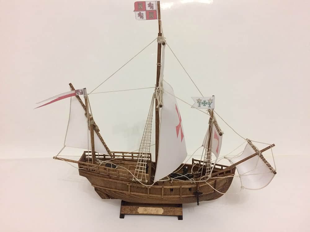 картинка Конструктор из дерева корабль КАРАВЕЛЛА Pinta с инструментами - K10N 