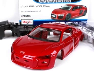 картинка Сборная металлическая модель Maisto Audi R8 V10 Plus 1:24 - 39900 