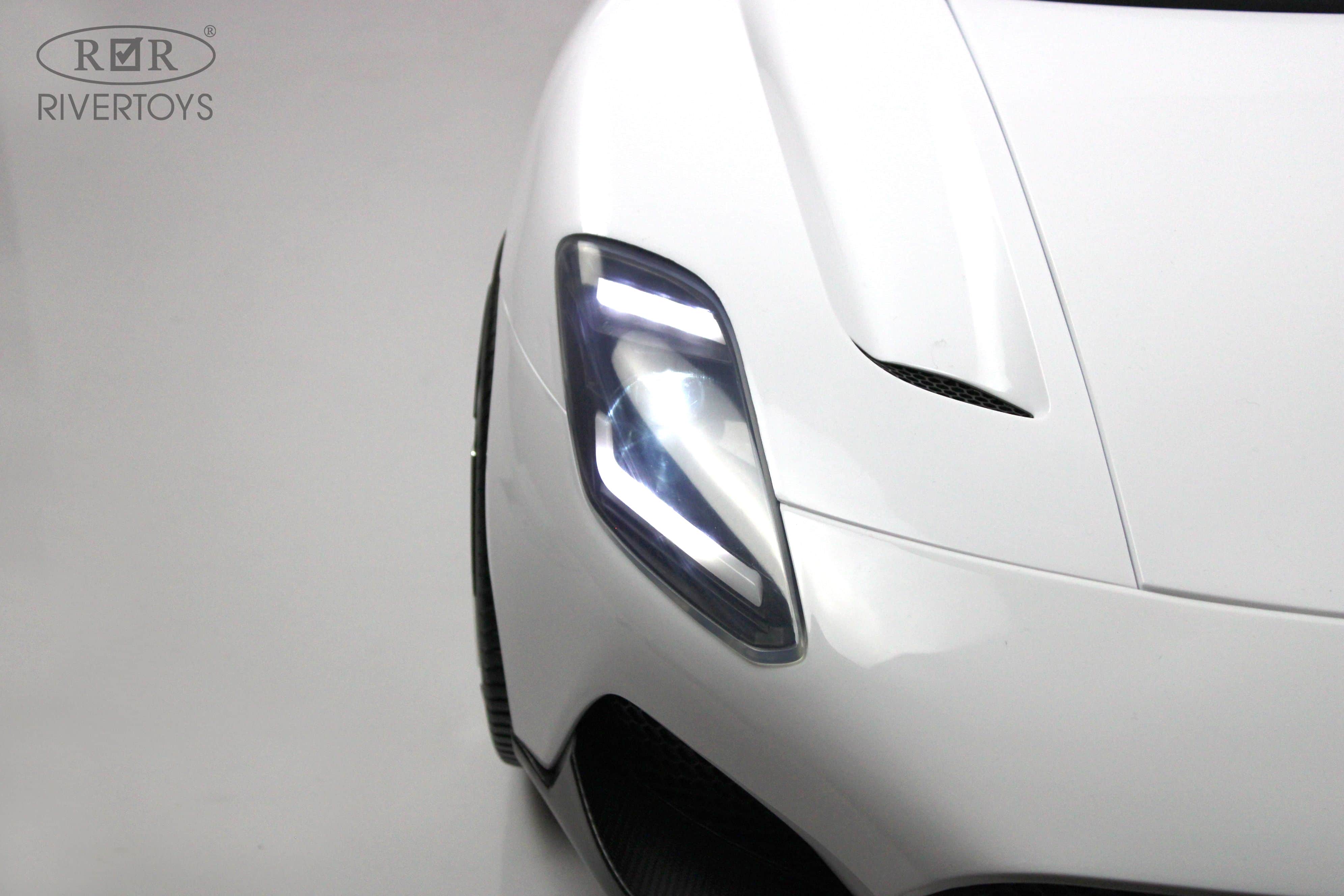 картинка Детский электромобиль Maserati MC20 (P111PP) белый 