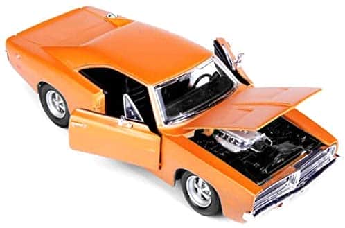 картинка Сборная металлическая модель Maisto 1969 Dodge Charger R/T 1:24 - 39900 