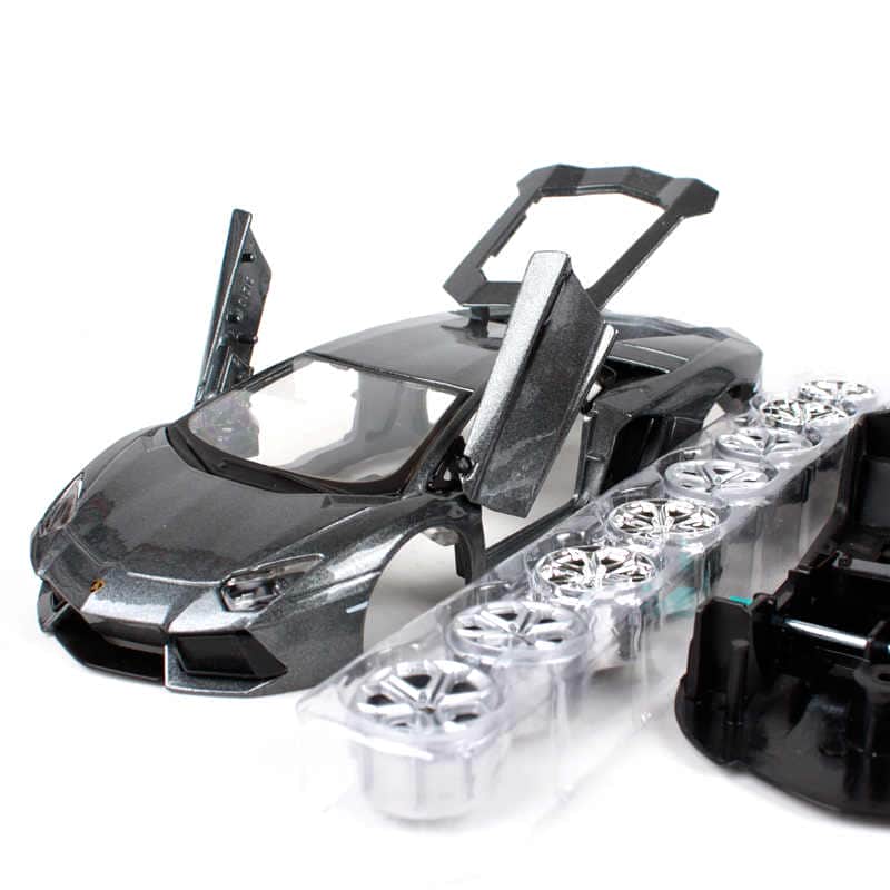 картинка Сборная металлическая модель Maisto Lamborghini Aventador Coupe 1:24 - 39900 