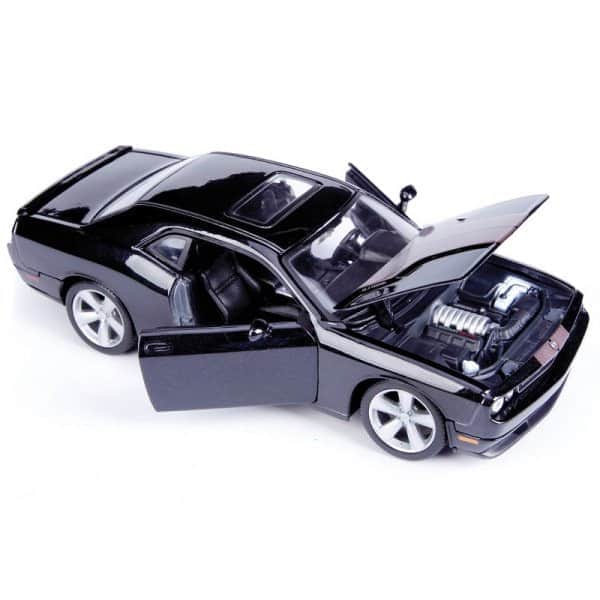 картинка Сборная металлическая модель Maisto 2008 Dodge Challenger SRT8 1:24 - 39900 