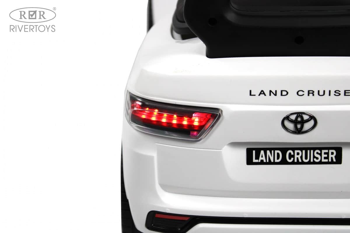 картинка Детский толокар Toyota Land Cruiser 300 Z002ZZ-D белый 