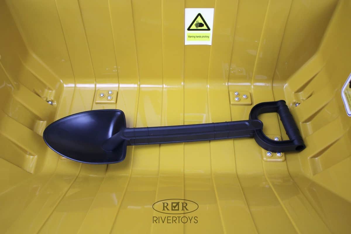 картинка Детский электромобиль C444CC жёлтый 