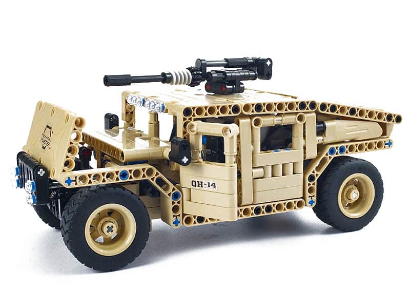 картинка Радиоуправляемый конструктор военный джип QiHui Technics 4CH 2.4G 502 детали - QH8014 