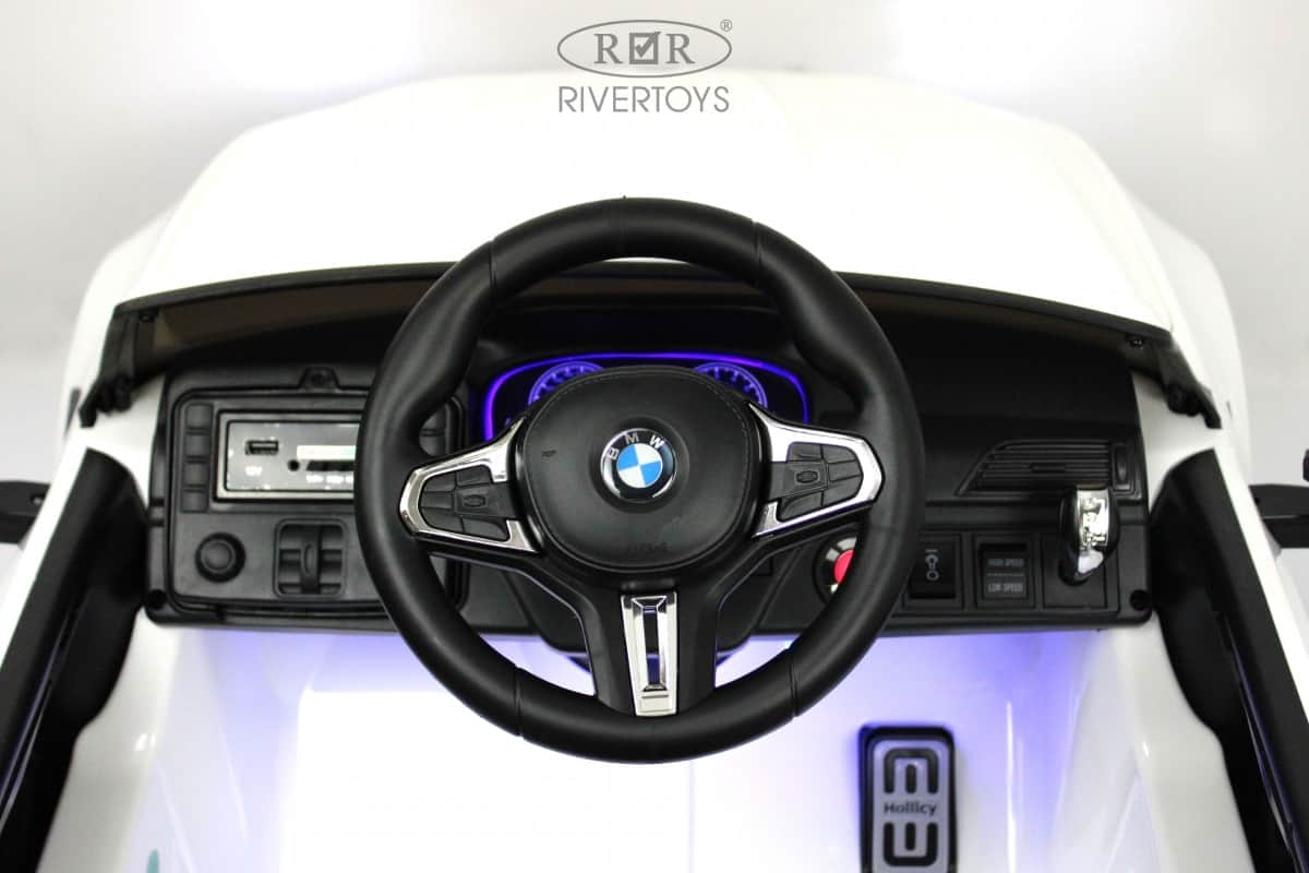 картинка Детский электромобиль BMW M5 Competition (A555MP) белый 