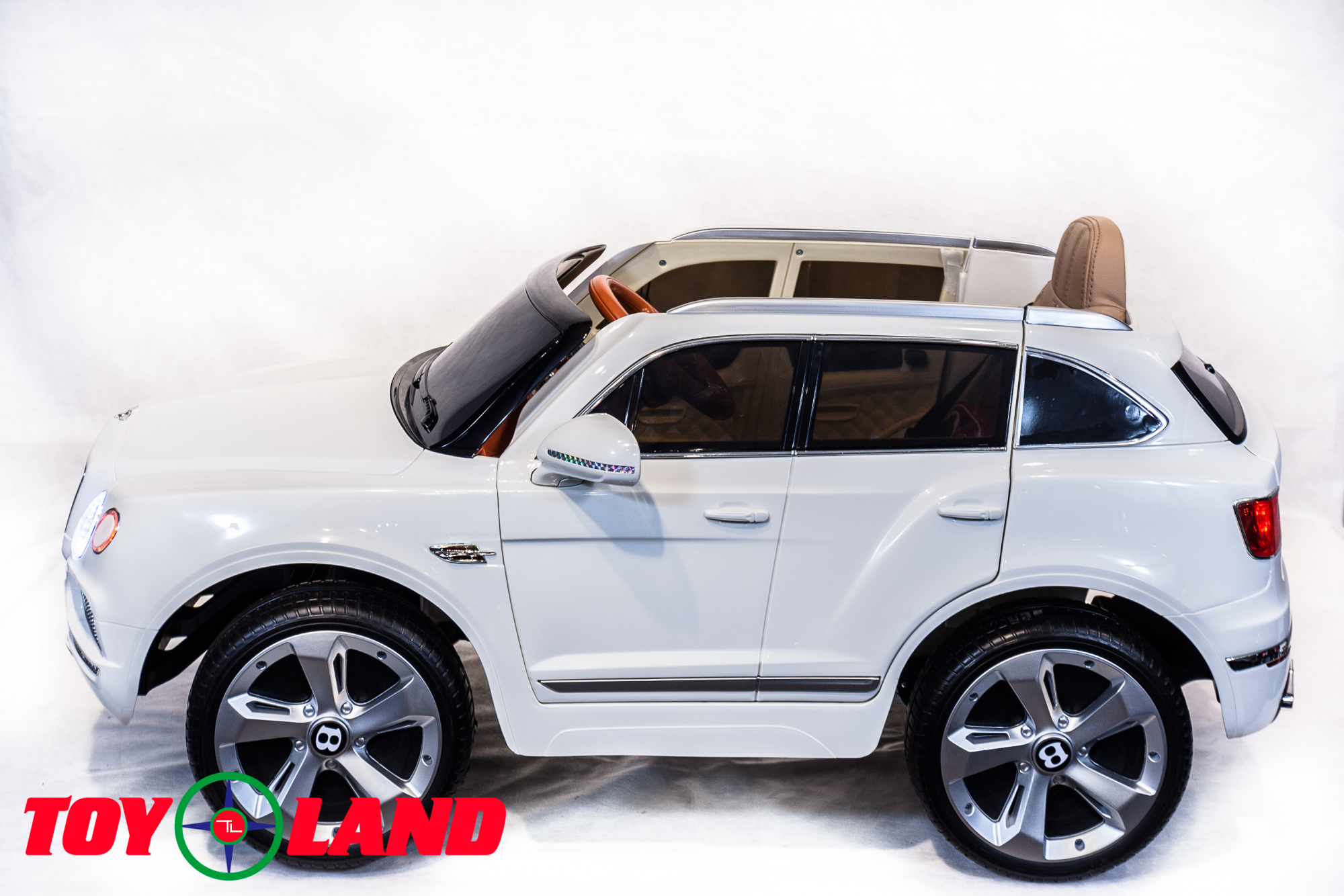 картинка Джип Bentley Bentayga Белый 