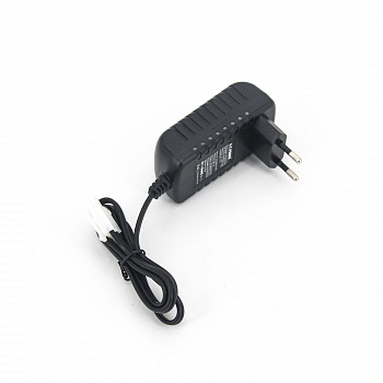 картинка Зарядное устройство G.T.Power NiMh/NiCd (220В/1A/12В) Tamiya - GTP-N701 