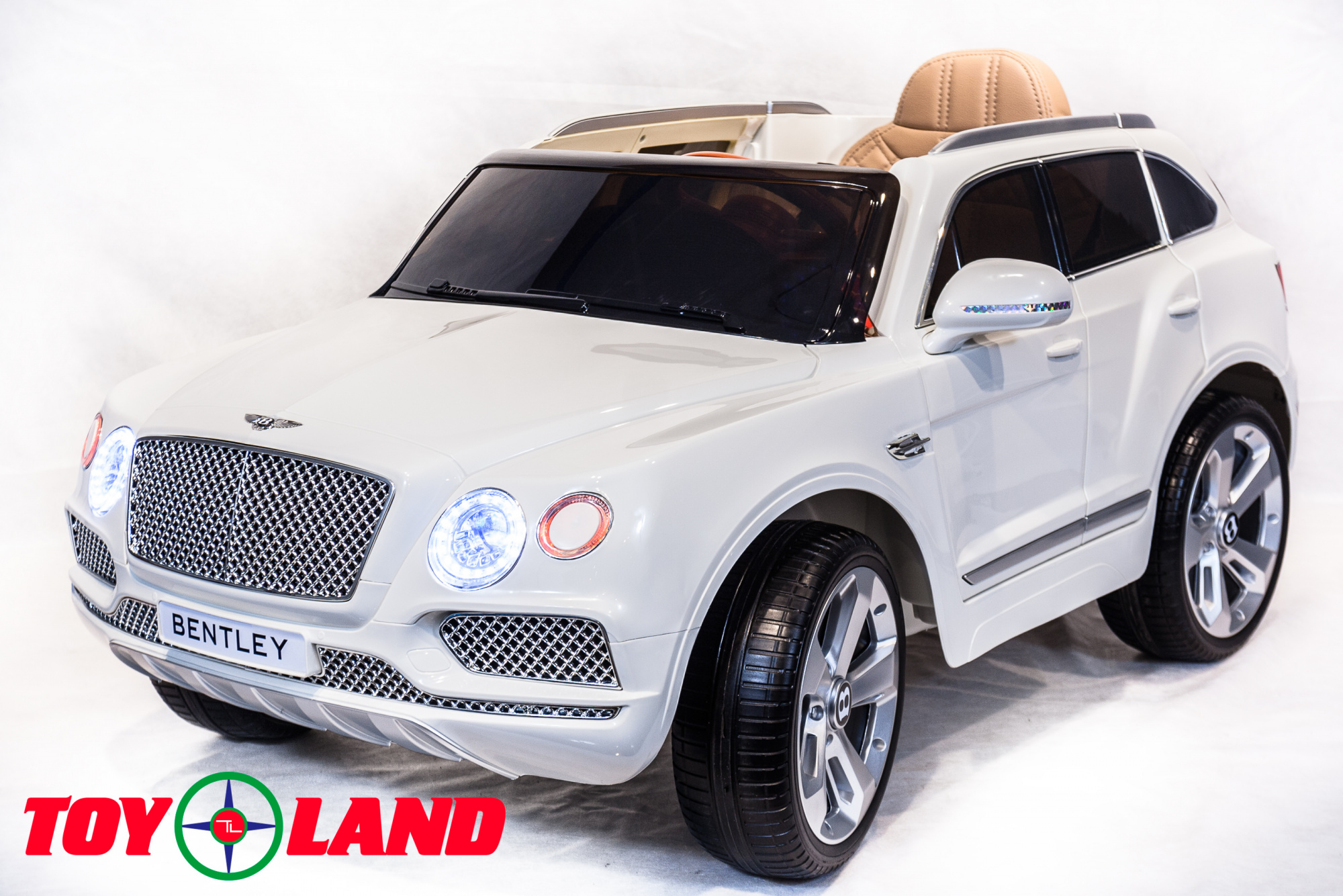 картинка Джип Bentley Bentayga Белый 